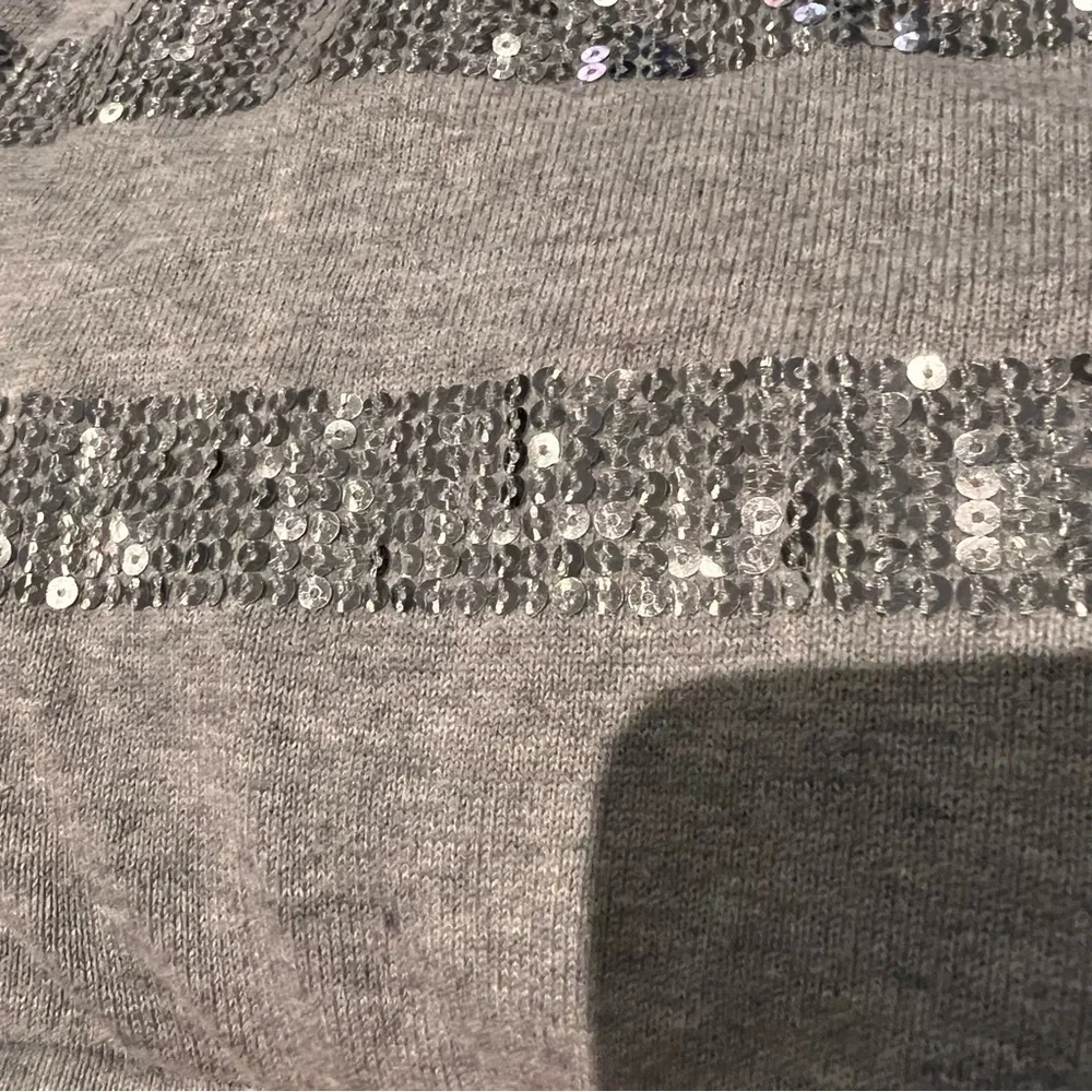 Children’s Place Girls Grey Gray Silver Sequin T Shirt Dress Girls Size 7/8 - Picture 7 of 8
